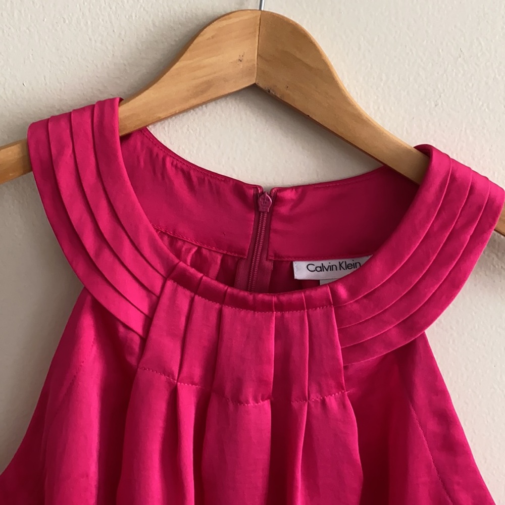 Calvin Klein blouse, fuchsia, size small.....🌷🌷 (1) - Picture 2 of 13